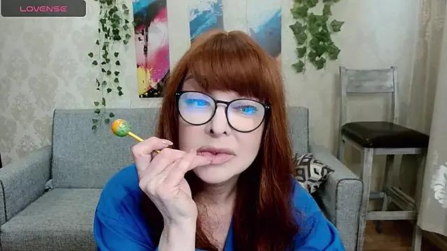 KaraMileer from StripChat