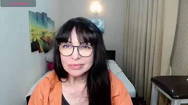KaraMileer from StripChat