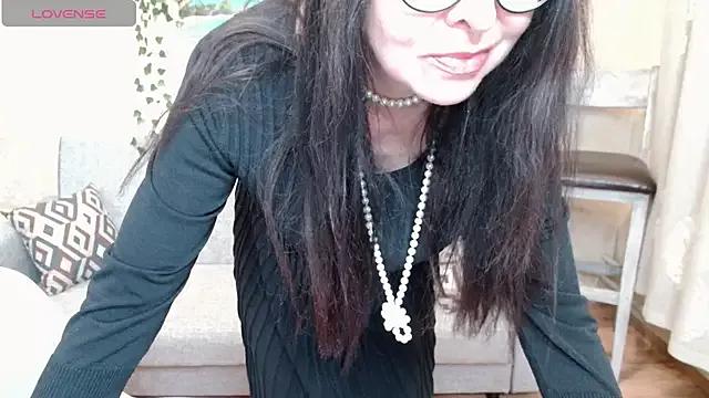 KaraMileer from StripChat