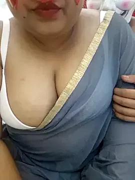 Kareena_kapoorr from StripChat is Freechat
