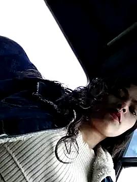 KAREN-25_ from StripChat is Freechat
