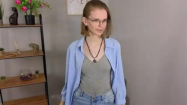 Karen_Ryan from StripChat is Freechat