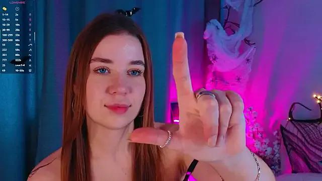 KarenGibbs from StripChat is Freechat