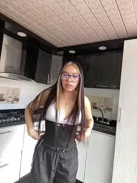 Karina16_pink from StripChat is Freechat