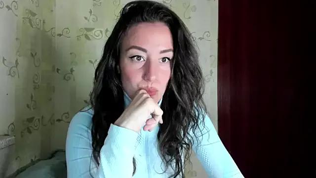 Karina_sunny from StripChat is Freechat