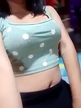 KARINABELTRAL from StripChat is Freechat