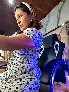 KarinaSanchezz from StripChat is Freechat