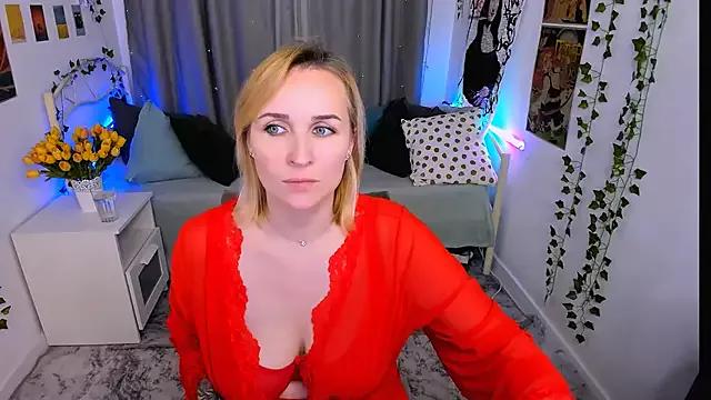 Try our streaming cams variety and talk on a personal level with our adorable girls streamers, showing off their bountiful shapes and dildos.