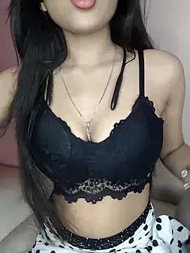 KARISHMA-STRIP from StripChat is Freechat