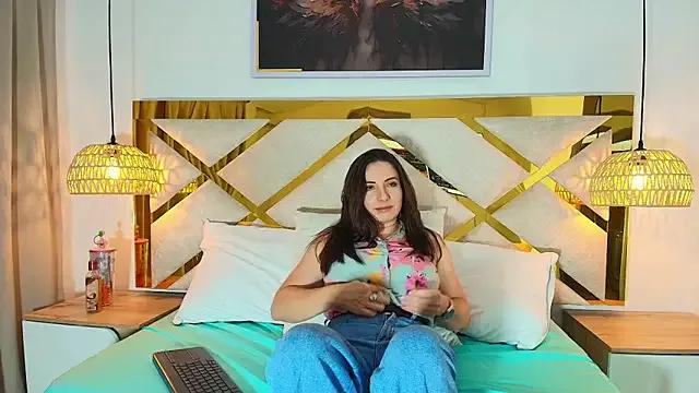 Try our streaming cams variety and talk on a personal level with our adorable girls streamers, showing off their bountiful shapes and dildos.