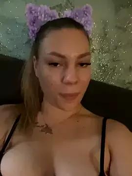 KarllaHoney from StripChat is Freechat
