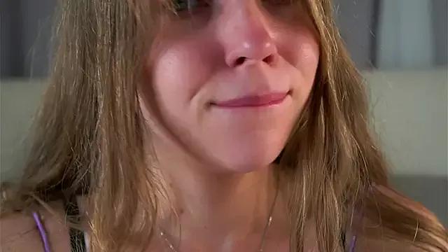 KarriBrownd from StripChat