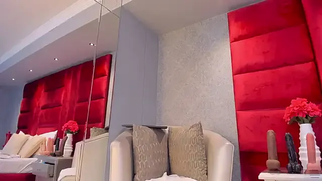 Try our streaming cams variety and talk on a personal level with our adorable girls streamers, showing off their bountiful shapes and dildos.