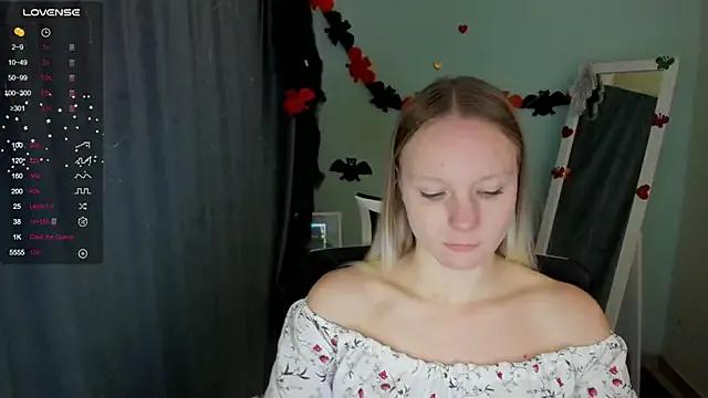 Kassandra_XX from StripChat is Freechat