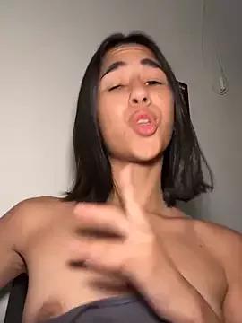 Kassie_Collins from StripChat is Freechat
