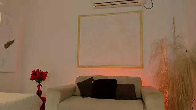 Kataleya_17 from StripChat