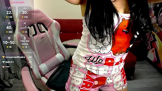 Try our streaming cams variety and talk on a personal level with our adorable girls streamers, showing off their bountiful shapes and dildos.