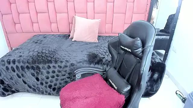 Kataleya_88 from StripChat