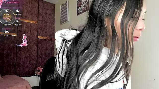 Kataleyaa0_ from StripChat