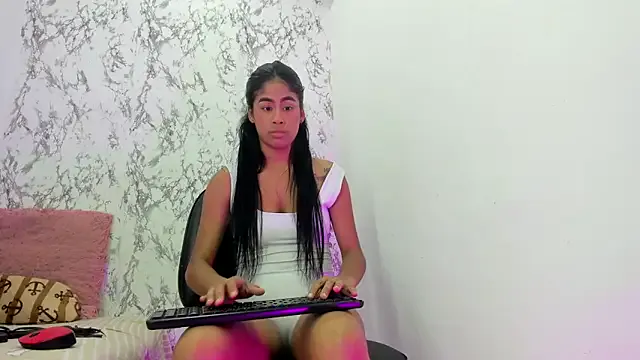 kataleyaAlenan from StripChat is Freechat