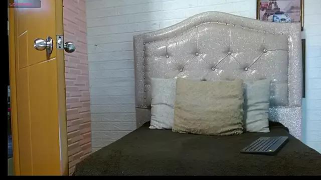 KataleyaStiward from StripChat