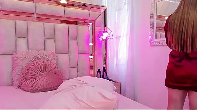 Try our streaming cams variety and talk on a personal level with our adorable girls streamers, showing off their bountiful shapes and dildos.