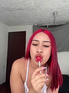 Kate_linee from StripChat is Freechat