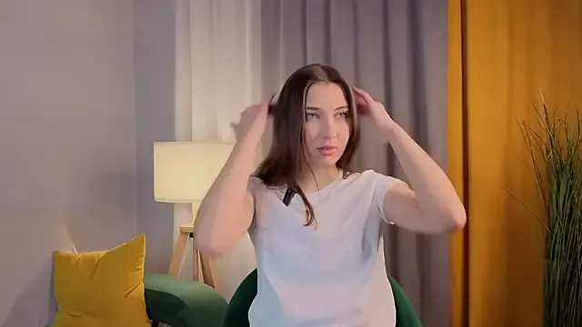 KateCahee from StripChat is Freechat