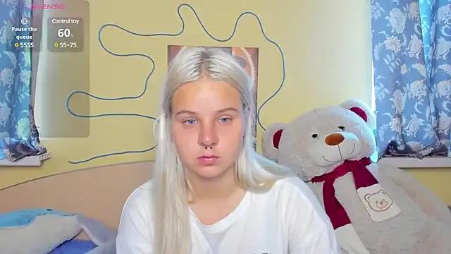 Try our streaming cams variety and talk on a personal level with our adorable girls streamers, showing off their bountiful shapes and dildos.