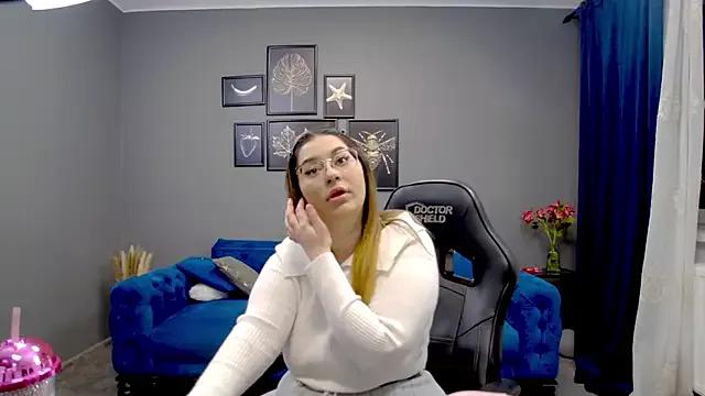 Try our streaming cams variety and talk on a personal level with our adorable girls streamers, showing off their bountiful shapes and dildos.