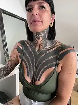 KathaleaNoir from StripChat is Freechat