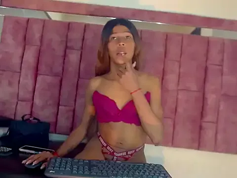 katherine_x1 from StripChat is Freechat