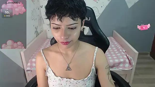Try our streaming cams variety and talk on a personal level with our adorable girls streamers, showing off their bountiful shapes and dildos.