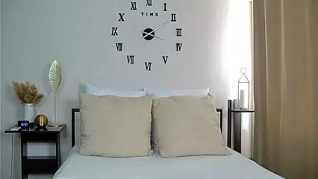 Try our streaming cams variety and talk on a personal level with our adorable girls streamers, showing off their bountiful shapes and dildos.