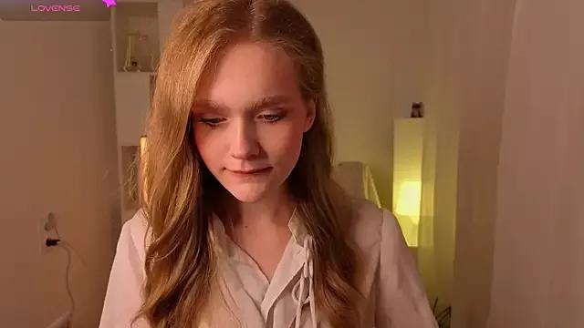 KathyBlooms from StripChat is Freechat