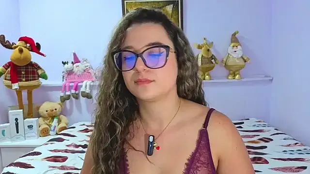 katiaa_lovv from StripChat is Freechat