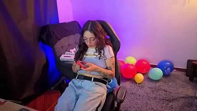 katianzayn from StripChat is Freechat