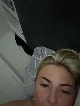 KatieGrace from StripChat is Freechat