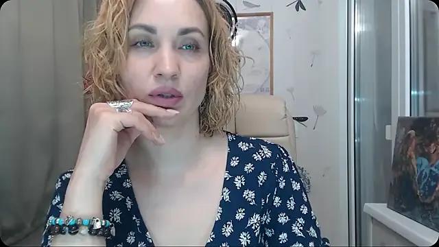 KatrinAlluring from StripChat is Freechat