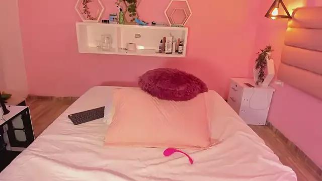 Katta_Gil from StripChat