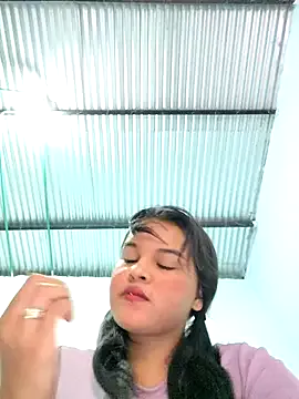 KattalellaGomez from StripChat is Freechat