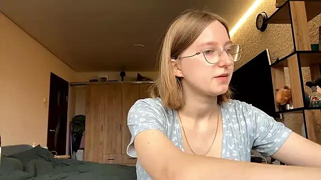 KATTIE_SLOWFiRE from StripChat is Freechat