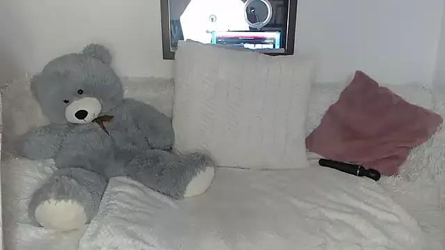 katty_blonde10 from StripChat