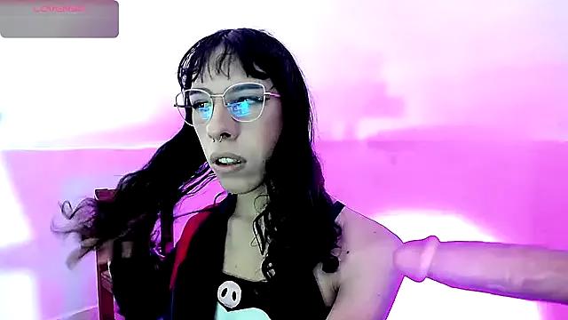 Try our streaming cams variety and talk on a personal level with our adorable girls streamers, showing off their bountiful shapes and dildos.
