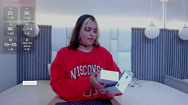 katy_giil from StripChat is Freechat