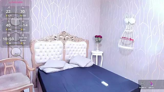 Try our streaming cams variety and talk on a personal level with our adorable girls streamers, showing off their bountiful shapes and dildos.