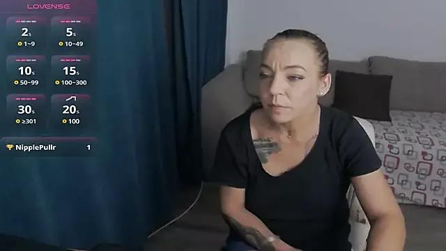 Try our streaming cams variety and talk on a personal level with our adorable girls streamers, showing off their bountiful shapes and dildos.