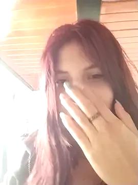 Katyuskka_love from StripChat is Freechat