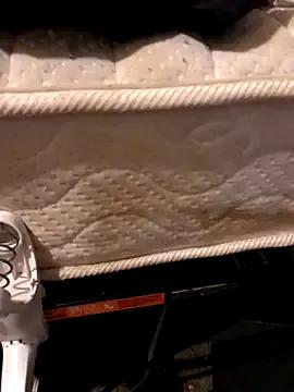 KAYLAHJADE from StripChat is Freechat