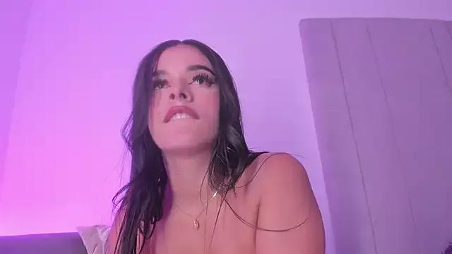 kaylarossi from StripChat is Freechat